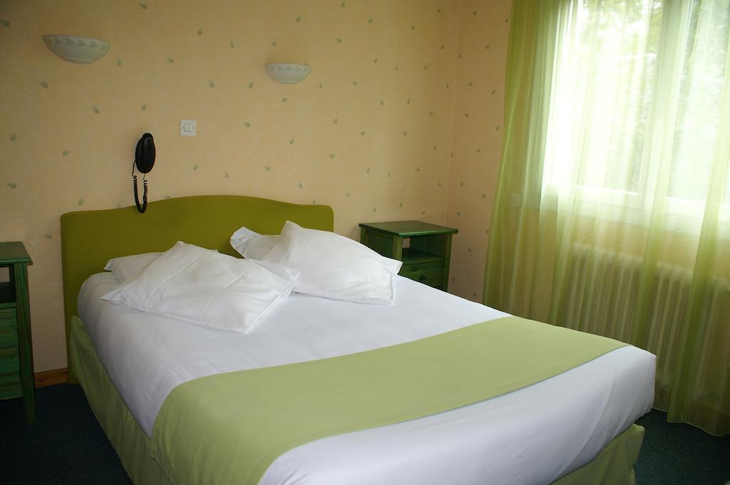 Hotel Celeste Bagnères-de-Luchon Oda fotoğraf