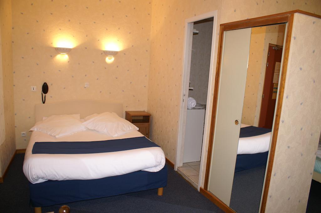 Hotel Celeste Bagnères-de-Luchon Oda fotoğraf