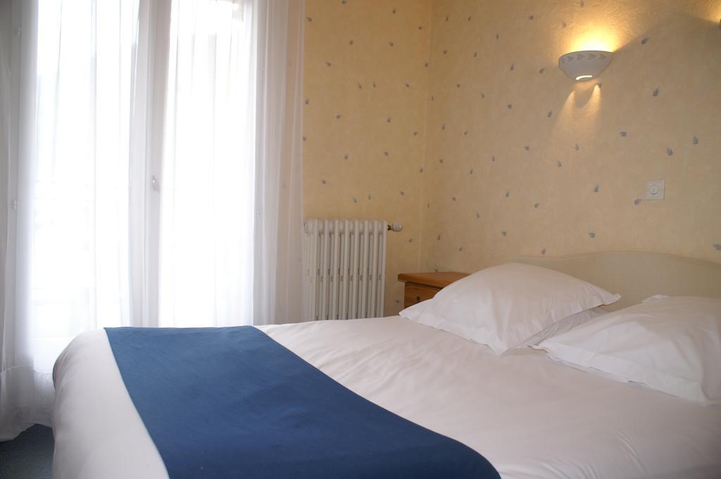 Hotel Celeste Bagnères-de-Luchon Oda fotoğraf
