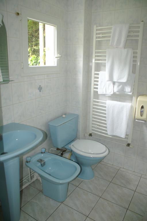 Hotel Celeste Bagnères-de-Luchon Oda fotoğraf